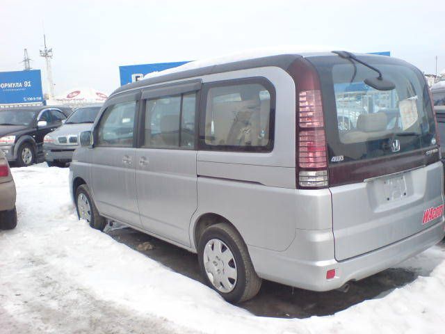 2004 Honda Stepwgn