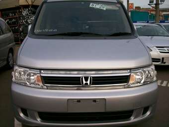 2004 Honda Stepwgn Photos