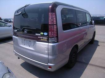 2004 Honda Stepwgn Photos