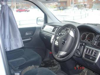2004 Honda Stepwgn Pics