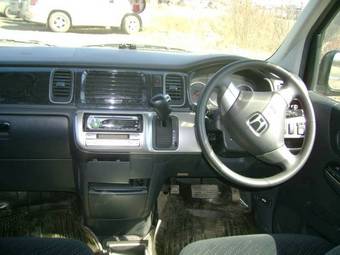 2004 Honda Stepwgn Photos