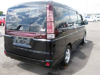 2004 Honda Stepwgn Pictures
