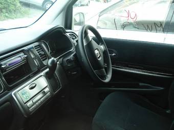 2004 Honda Stepwgn Photos