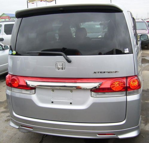 2005 Honda Stepwgn