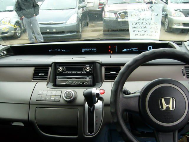 2005 Honda Stepwgn