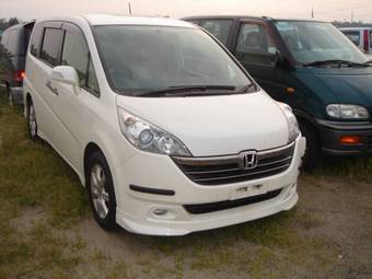 2005 Honda Stepwgn Pictures