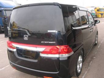 2005 Honda Stepwgn Pics