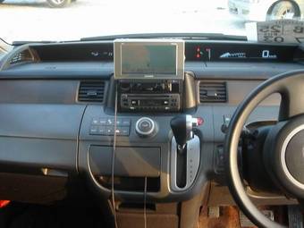 2005 Honda Stepwgn Pics