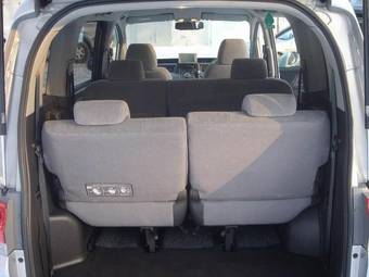 2005 Honda Stepwgn Photos