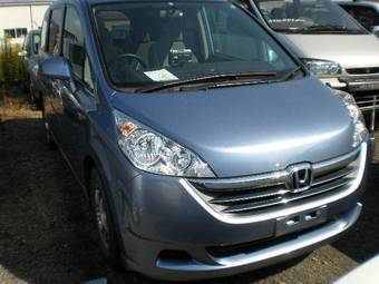 2005 Honda Stepwgn Photos