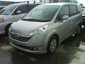 2005 Honda Stepwgn Pictures