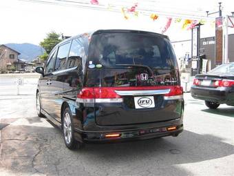 2005 Honda Stepwgn Pictures