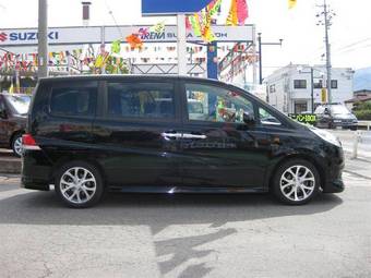2005 Honda Stepwgn Photos