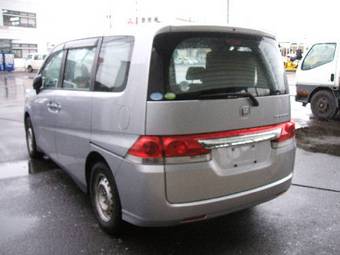 2005 Honda Stepwgn Photos