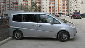 2005 Honda Stepwgn Photos
