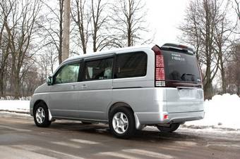 2005 Honda Stepwgn Pictures