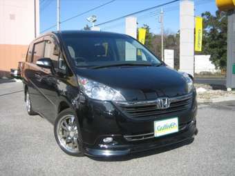 2006 Honda Stepwgn Images