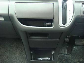 2006 Honda Stepwgn Images
