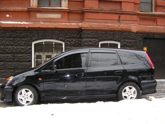 2000 Honda Stream