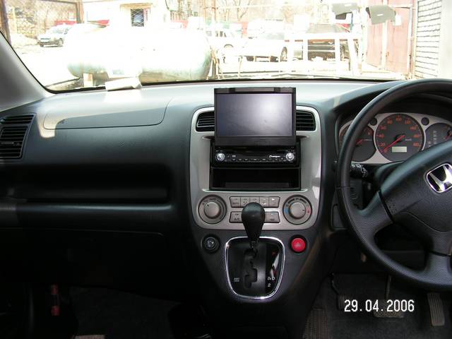 2000 Honda Stream