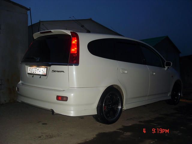 2000 Honda Stream