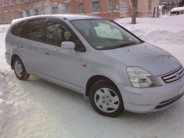 2000 Honda Stream
