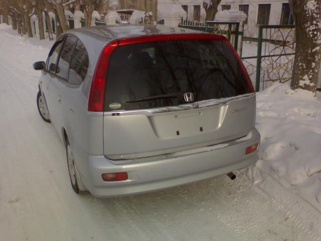 2000 Honda Stream