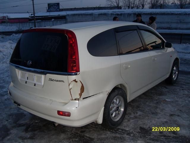 2000 Honda Stream