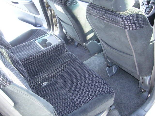 2000 Honda Stream