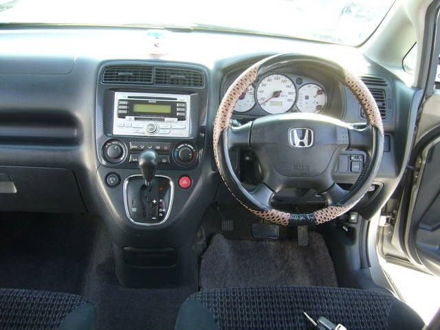 2000 Honda Stream