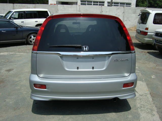 2000 Honda Stream