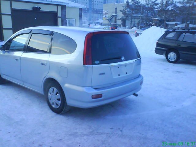 2000 Honda Stream