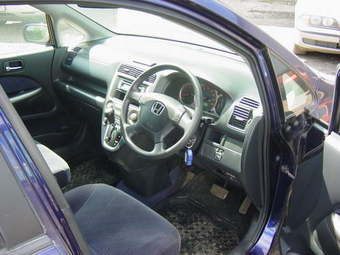 2000 Honda Stream Photos