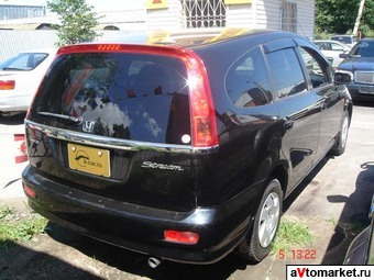 2000 Honda Stream Photos