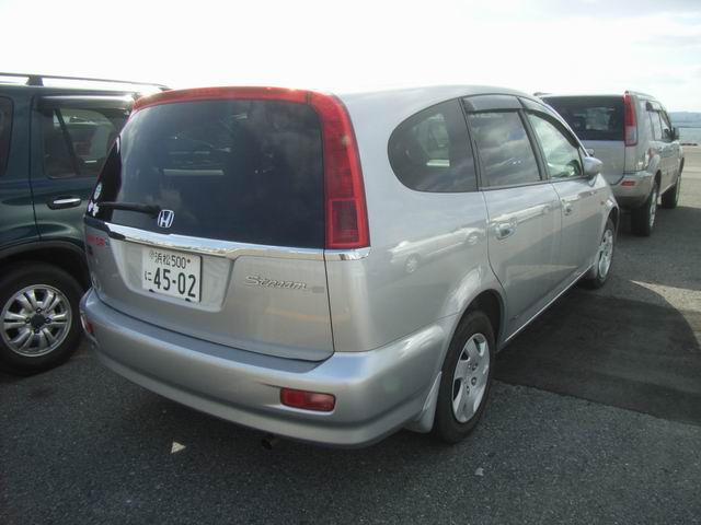 2000 Honda Stream Pics