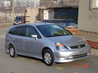 2000 Honda Stream Photos