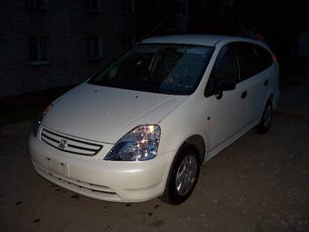 2000 Honda Stream Pics