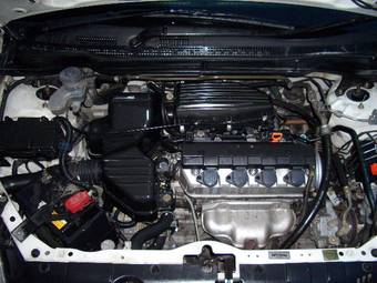 2000 Honda Stream Pictures
