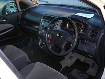 2000 Honda Stream Pictures