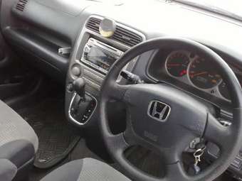 2000 Honda Stream Photos