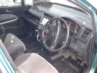 2000 Honda Stream Photos