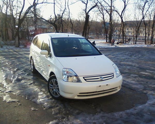 2000 Honda Stream