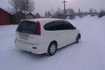 2000 Honda Stream Pictures