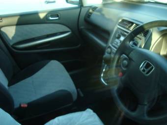 2000 Honda Stream Photos