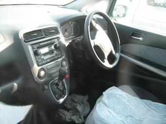 2000 Honda Stream Pictures