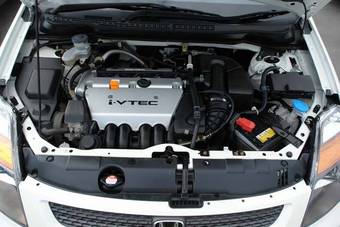2000 Honda Stream Wallpapers
