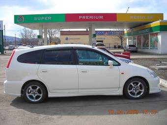 2000 Honda Stream Photos