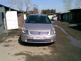2000 Honda Stream Pics