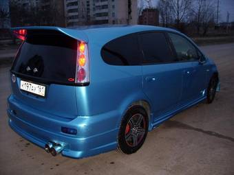 2000 Honda Stream Pictures