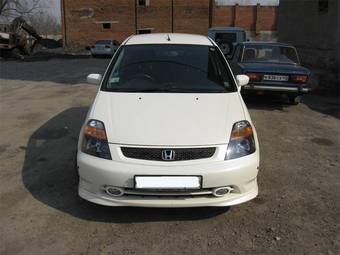 2000 Honda Stream Photos